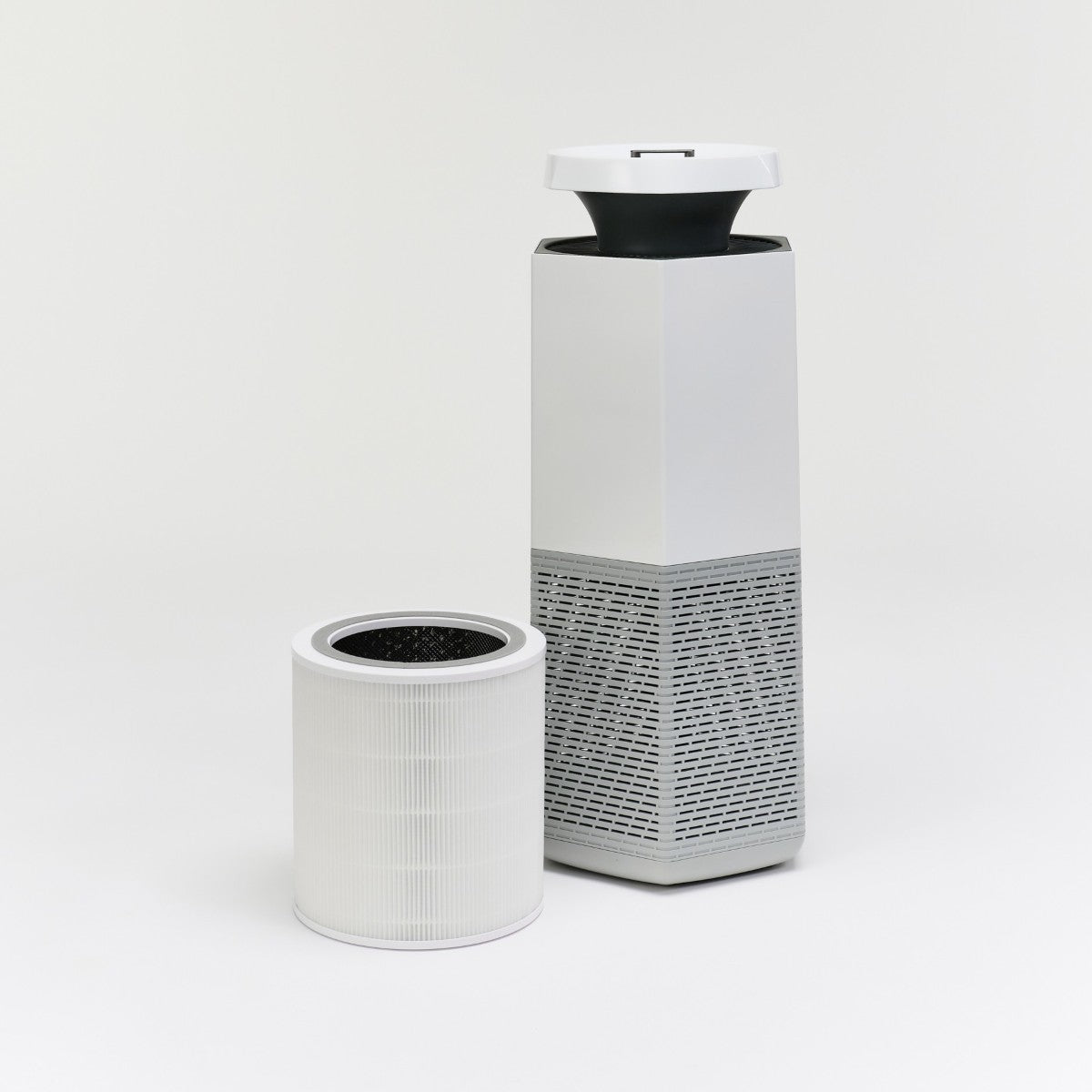 Puraclenz Core air purifier with activated carbon filter showing advanced VOC and formaldehyde reduction technology